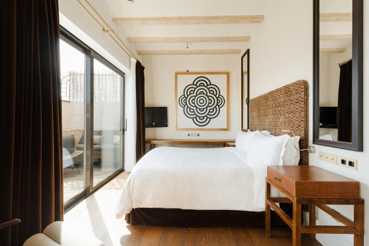 Do Placa Reial Powered By Sonder Barcelona Luaran gambar A bedroom at the hotel