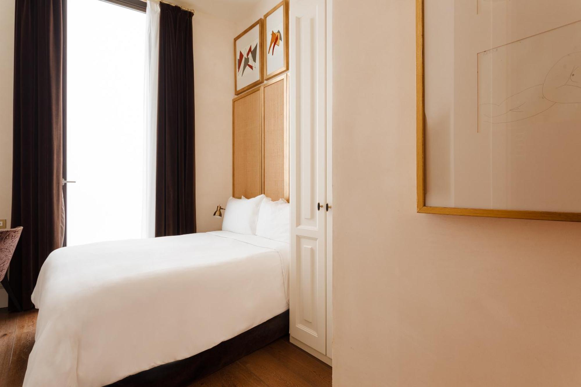 Do Placa Reial Powered By Sonder Barcelona Bilik gambar A room at the hotel