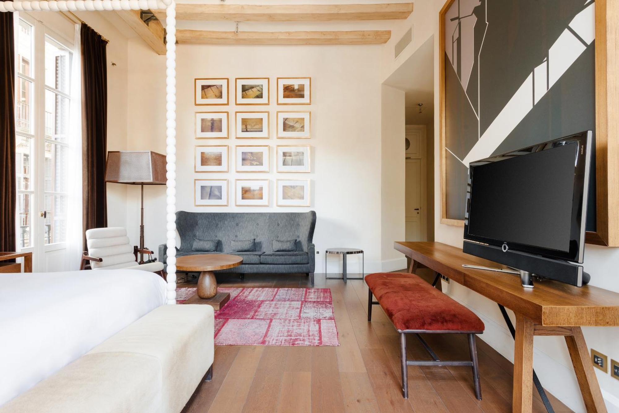 Do Placa Reial Powered By Sonder Barcelona Bilik gambar A room at the Hotel Commonwealth